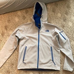 North Face windproof/waterproof Jacket Medium